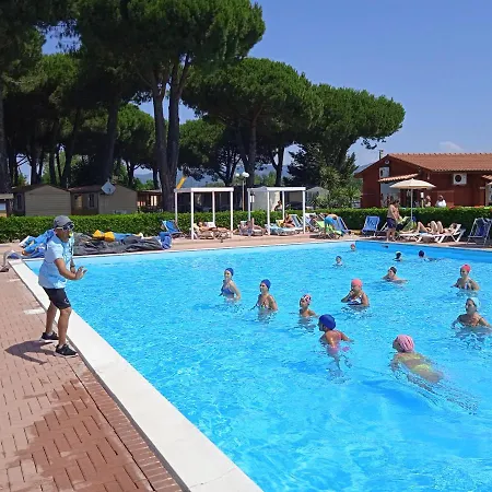 Kamp alanı Mobile - Including Airco - River- 328