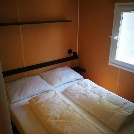 Mobile - Including Airco - River- 328 Kamp alanı *