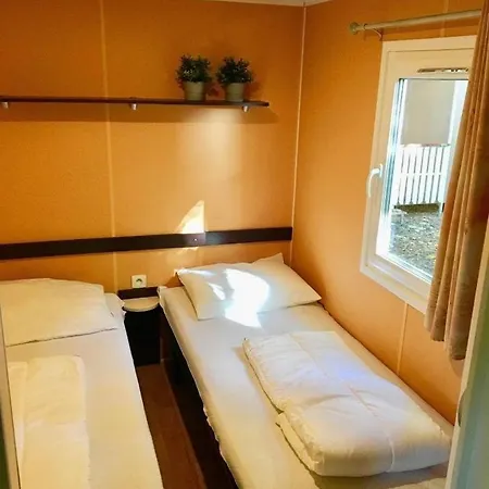 Mobile - Including Airco - River- 328 Kamp alanı