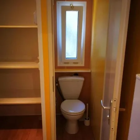 Kamp alanı Mobile - Including Airco - River- 328 Ameglia