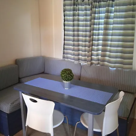 مكان تخييم Mobile - Including Airco - River- 328 *